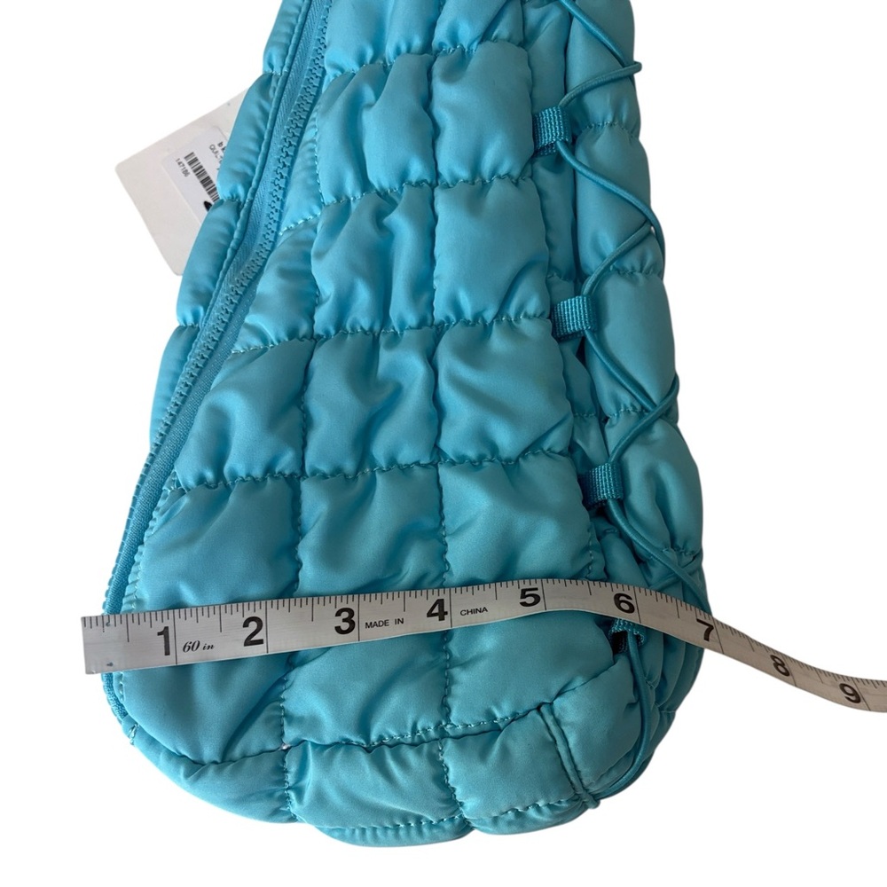 Do Everything in Love Quilted blue sling bag NWT - Picture 6 of 7